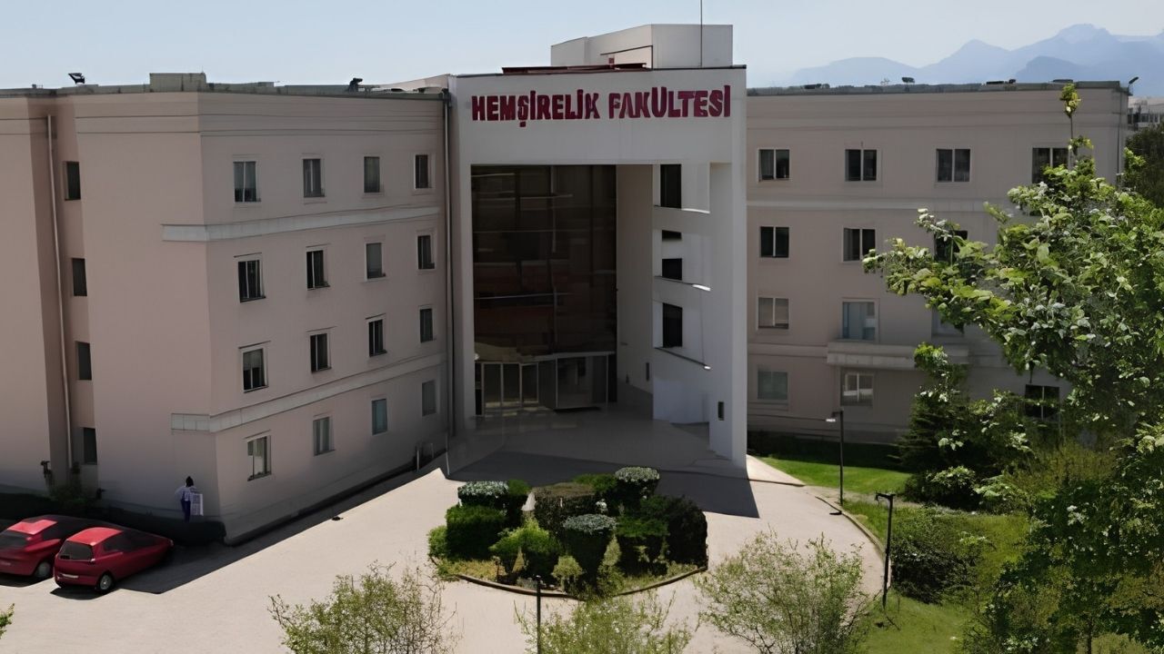 Akdeni̇z Üni̇versi̇tesi̇ Hemşi̇reli̇k Fakültesi̇ Taban Puani Kaç