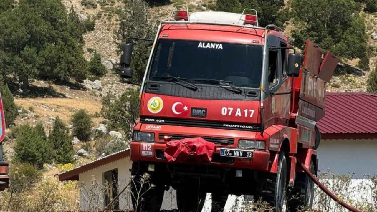 Alanya'da Alevler Yükseldi! (2)