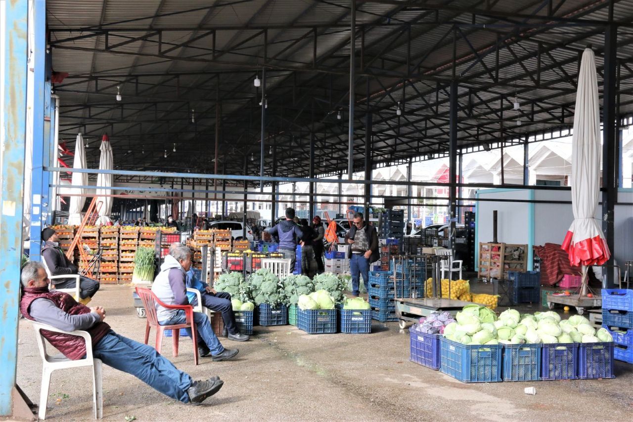 Antalya hali yangın yerine döndü: 45 günde 3 milyar TL buhar oldu