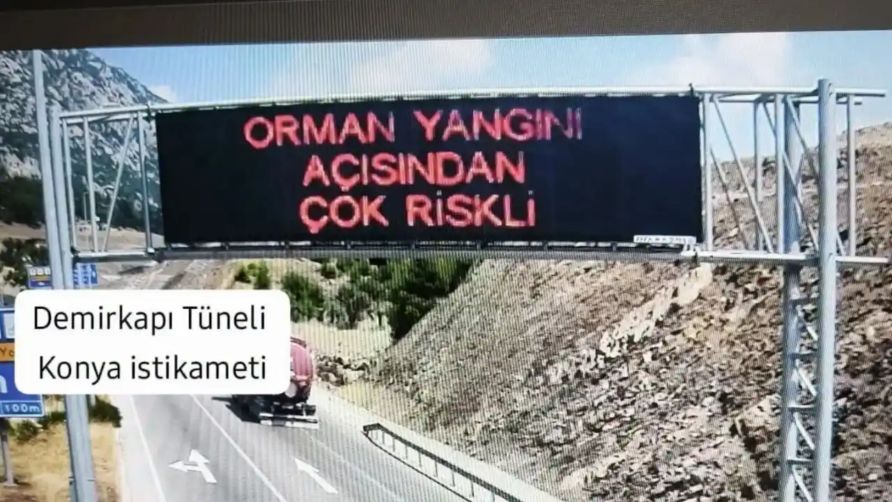 Antalya'da Orman Yangınlarına Karşı Yeni Önlem! Led Ekran Dönemi Başladı (1)Körfezz