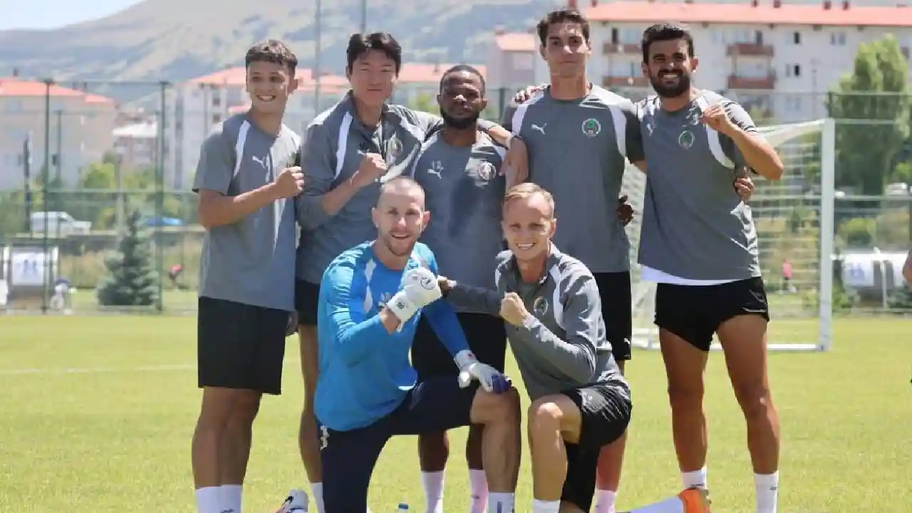 Alanyaspor topbaşı yaptı