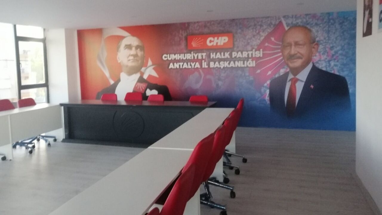 Chp Antalya İl Binası Kılıçdaroğlu Fotoğrafı