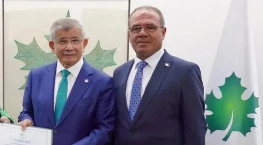 Gelecek Partisi Antalya, Davutoğlu'na başkaldırdı!