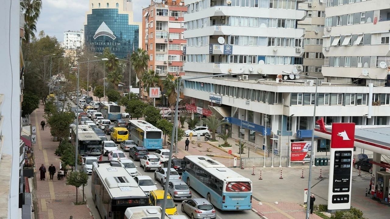 Güllük Resmi̇ Adi Ne