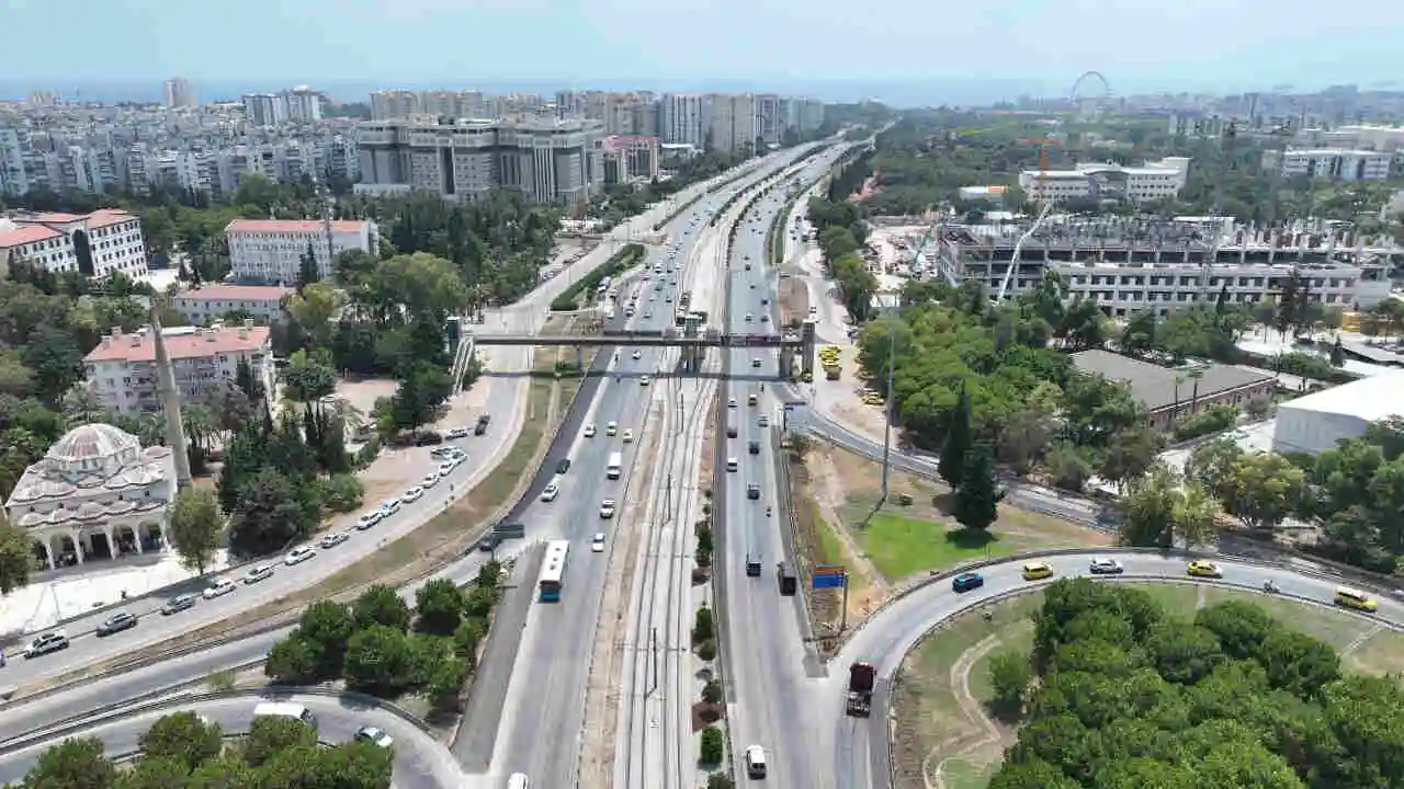 İller Bankası ve Akdeniz Üniversitesi kavşaklarında yeni dönem