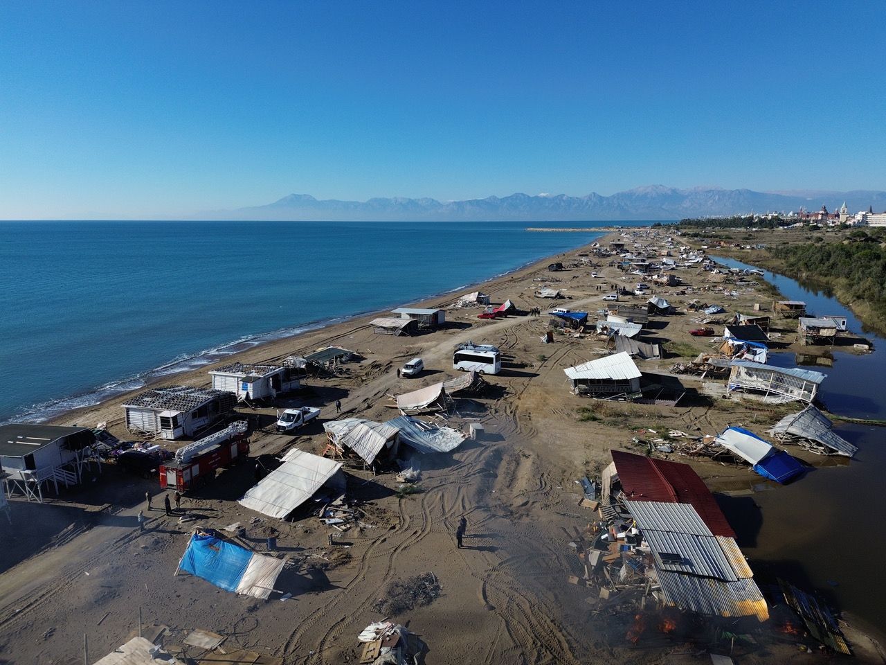 Kumköy Sahili Çardaklar-1