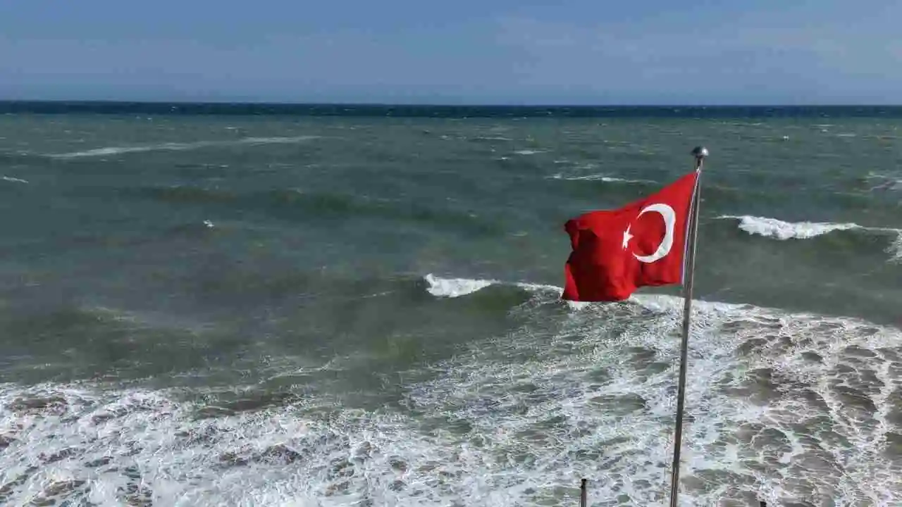 Antalya'da Kaş-Kumluca hattı için fırtına uyarısı