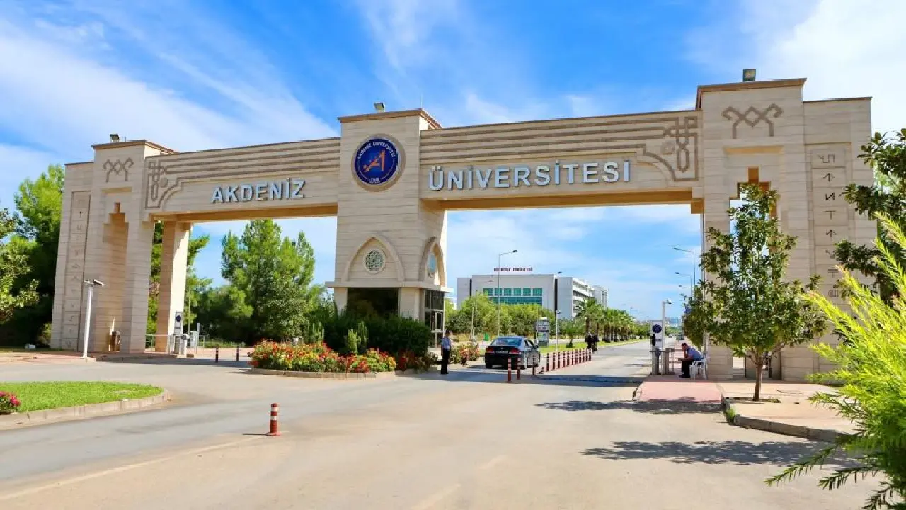 Akdeniz Üniversitesi Antalya'yı Gururlandırdı! Ödüller Sahiplerini Buldu!3 (5)