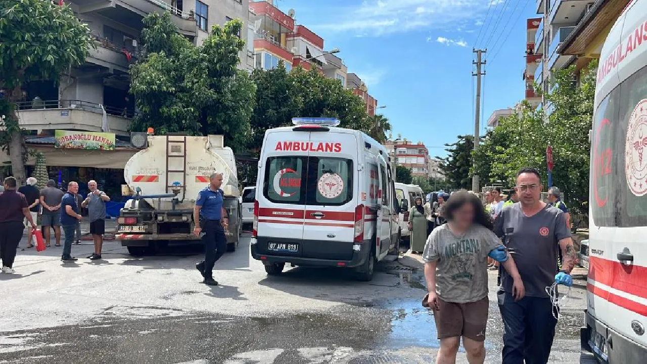 Alanya’da Yürekleri Ağza Getiren Yangın! Alevlerin Arasından 3 Çocuk Kaldı!13 (3)