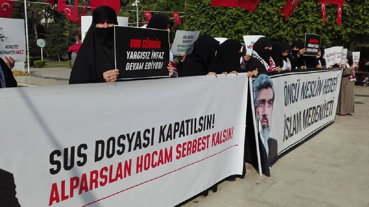 Alparslan Kuytul Ve Eşi Semra Kuytul Kimdir, Neden Gözaltına Alındı Mal Varlıkları234 (1)