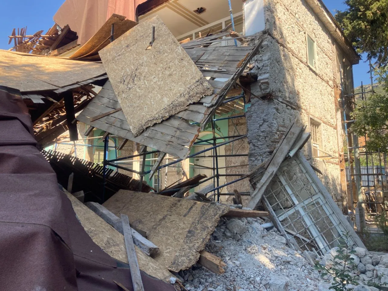 Antalya'da 116 Yıllık Cami Restorasyonda Çöktü Gözler Hazırlanacak Kritik Raporda (3)