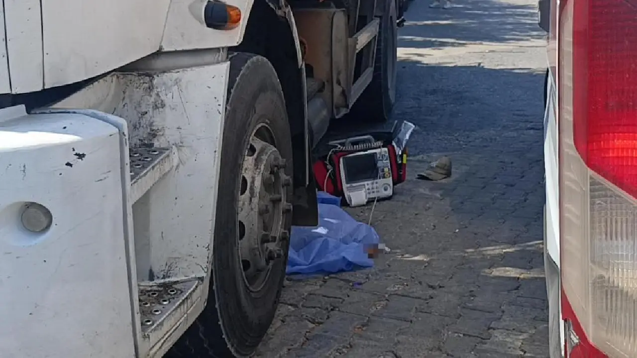 Antalya'da Ekmek Teknesi Sonu Oldu! Yürek Yakan Görüntü1 (2)Körfezzxç