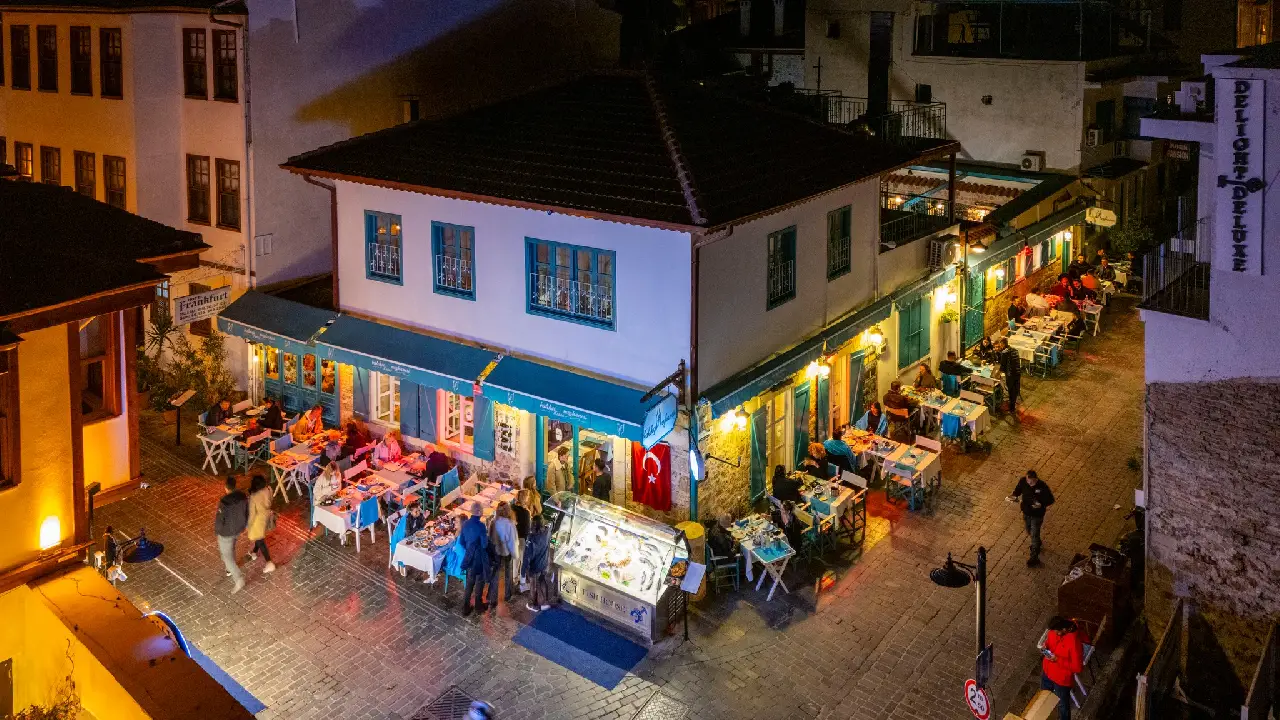 Balikçi Meyhanesi̇ Kalei̇çi̇