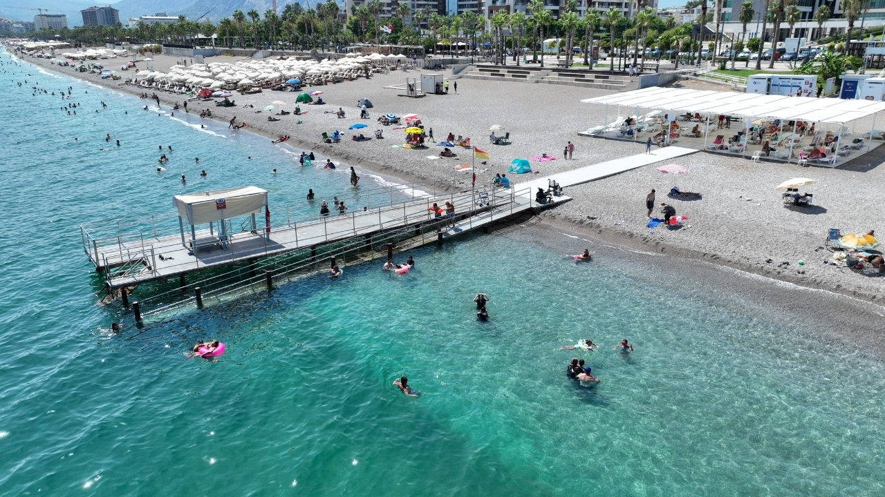 Antalya'da 45 bin engelli bu plajlardan yararlandı