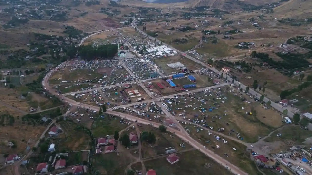 Gökbel Yaylası Festivalle Şenlendi! Hafta Sonu Programı Merakla Bekleniyor (7)Körfezzxç