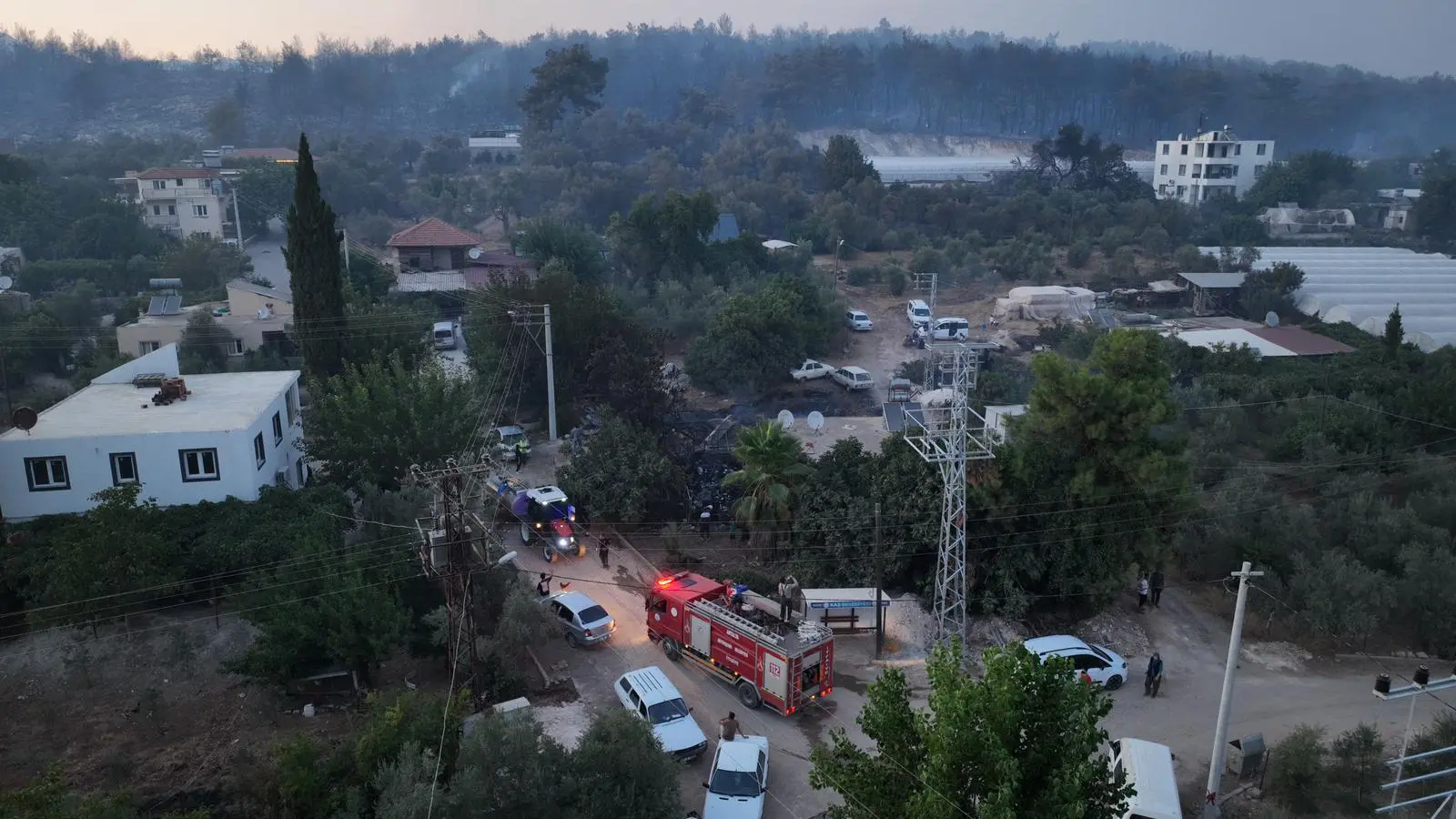 Kaş'taki Orman Yangınına Antalya Büyükşehir Ekiplerinden Müdahale (7)