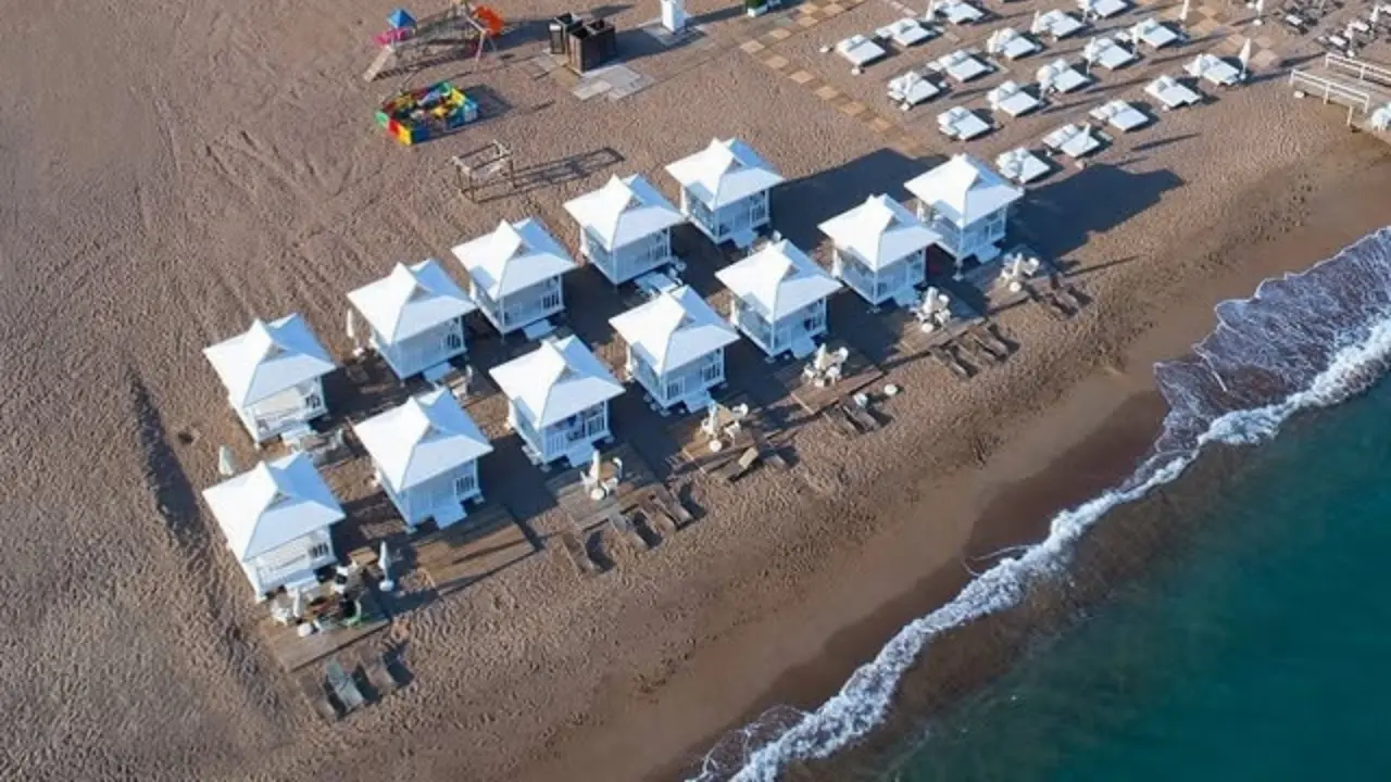Larena.beachclubkörfezzxç