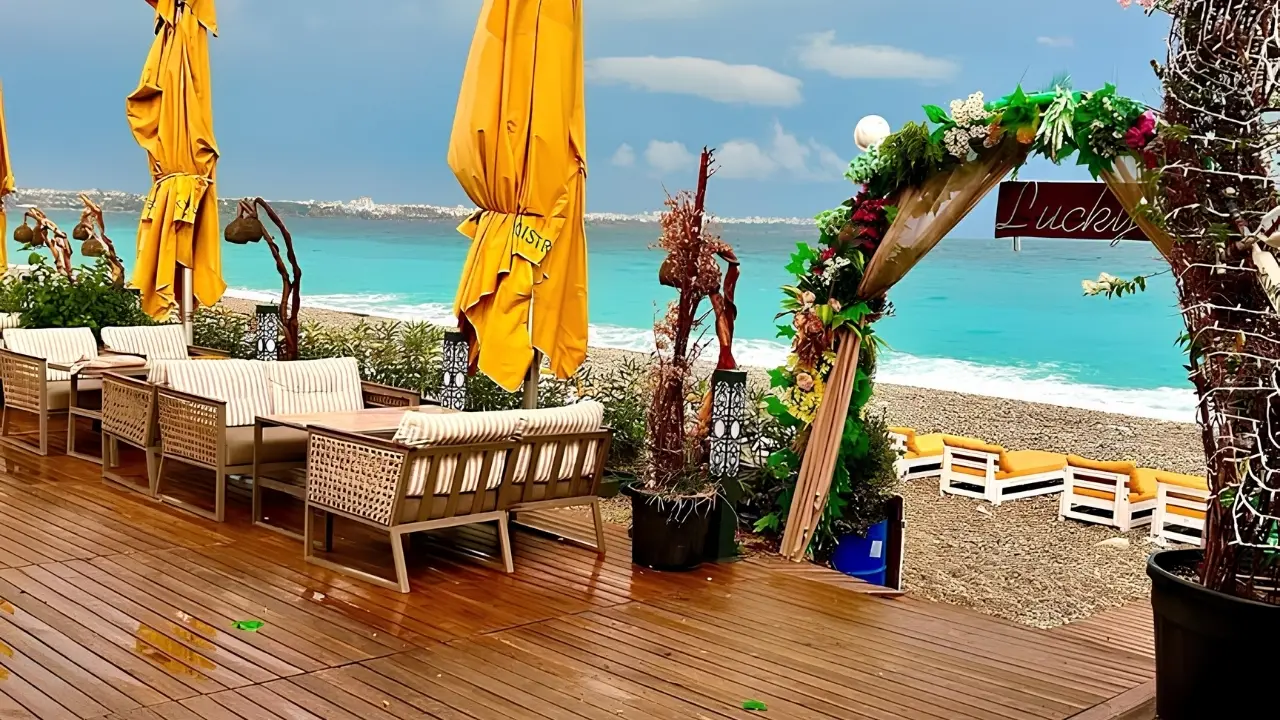 Lucky 13 Beach Restaurantkörfezzxç