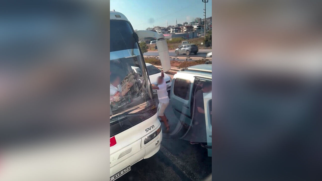 Antalya’da servis şoförüne saldıran şahsa rekor ceza
