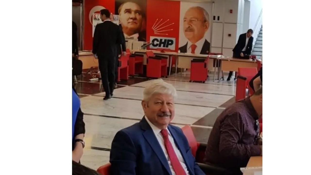 Mustafa Akaydın1