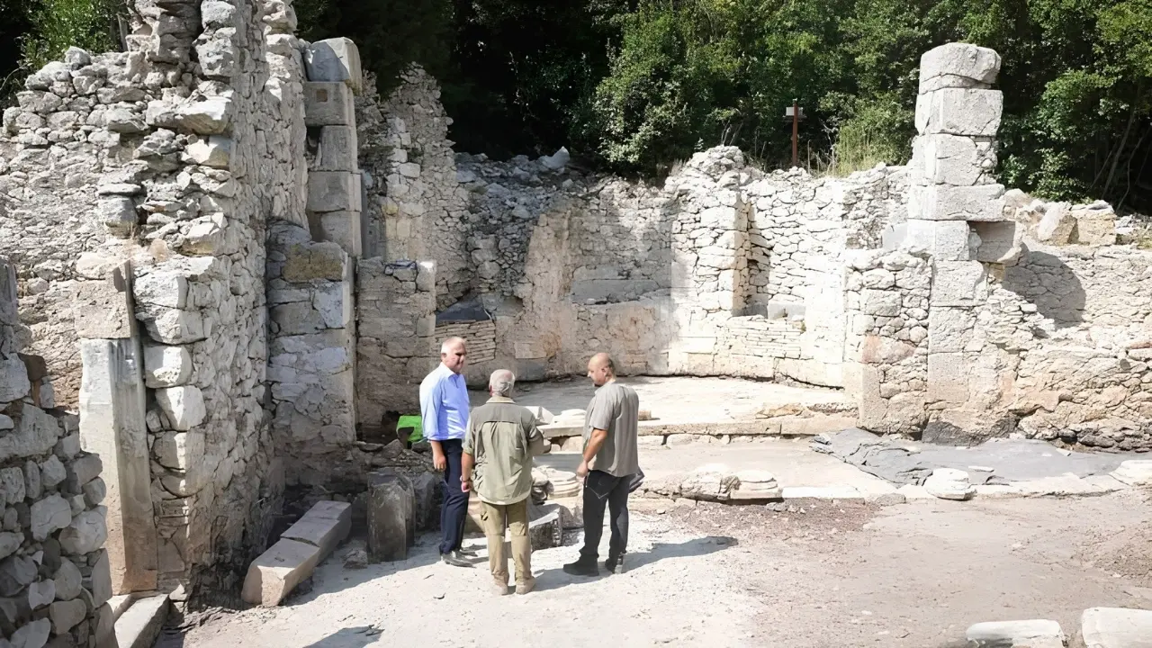 Olympos Antik Kenti'ne Nasıl Gidilir, Giriş 2026 Ücreti Ne Kadar Neler Yapılır12 (2)Körfezzxç