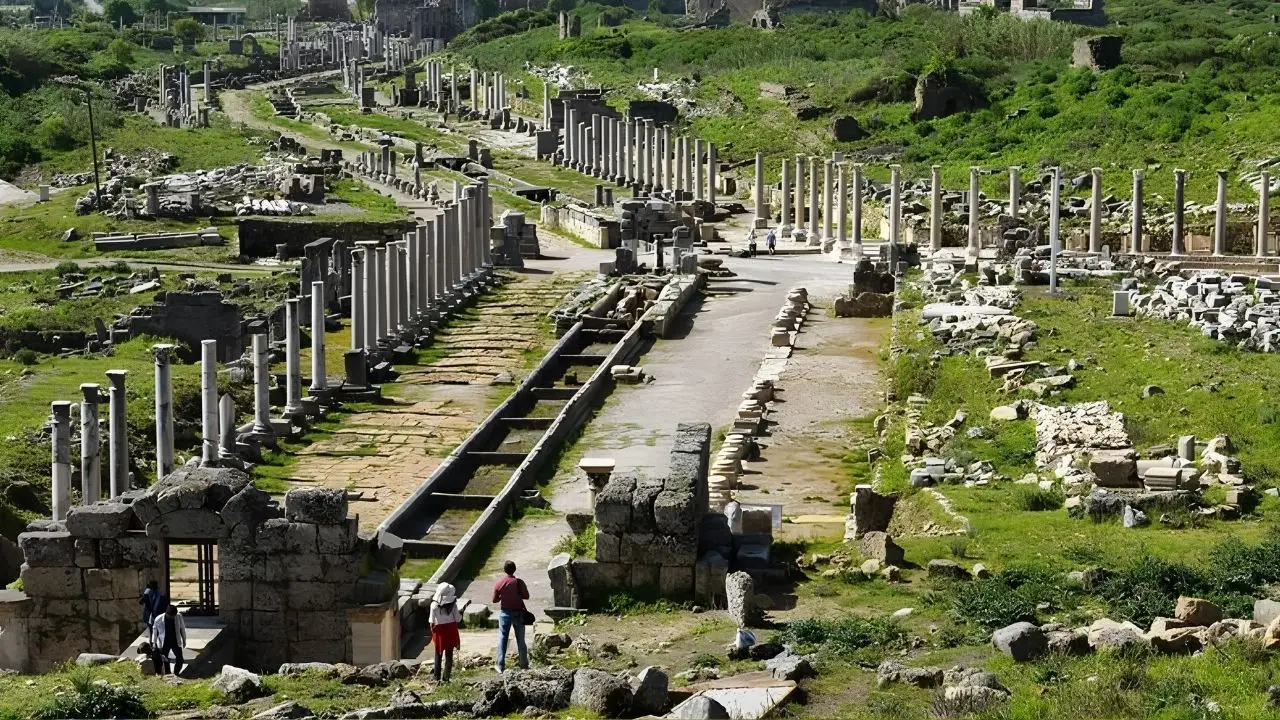 Perge Antik Kenti Nerede, Nasıl Gidilir2026 Giriş Ücreti Ne Kadarr