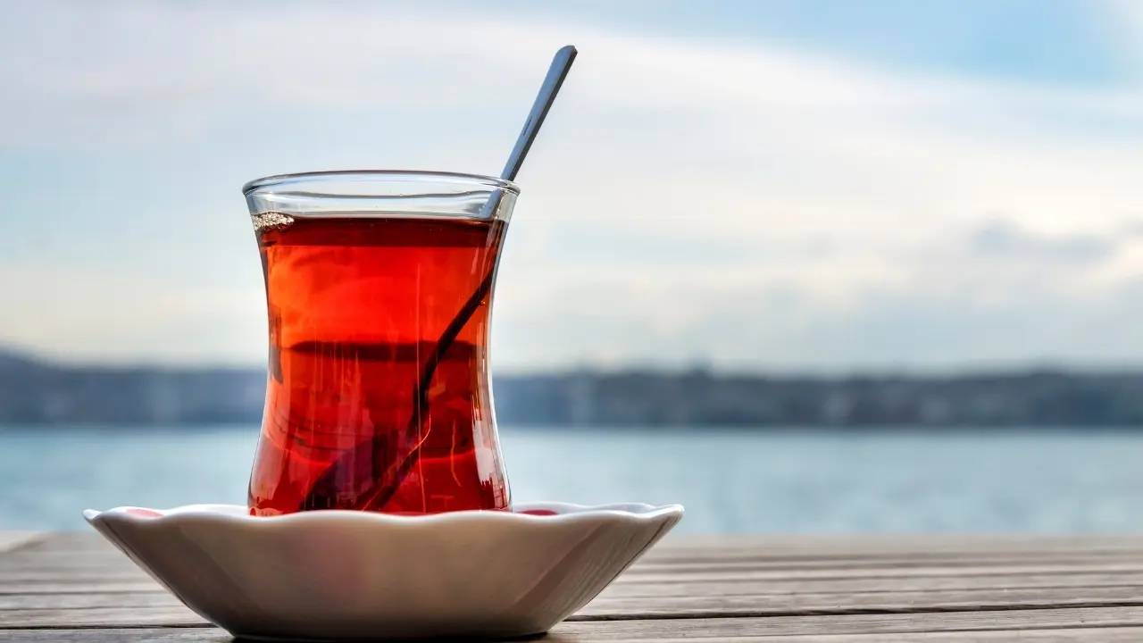 Sıcakta Sıcak Çay Içenler Dikkat! Vücutta Bakın Ne Oluyor (2)Körfezzxç