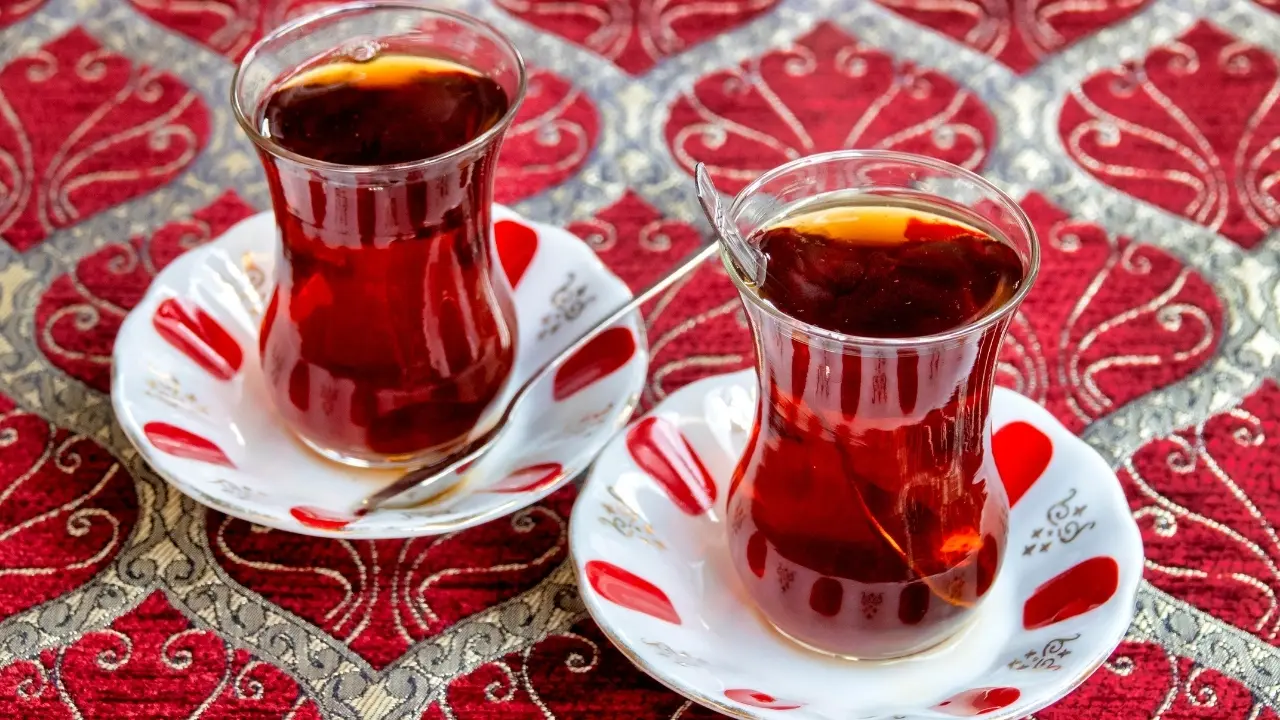 Sıcakta Sıcak Çay Içenler Dikkat! Vücutta Bakın Ne Oluyor (8)Körfezzxç