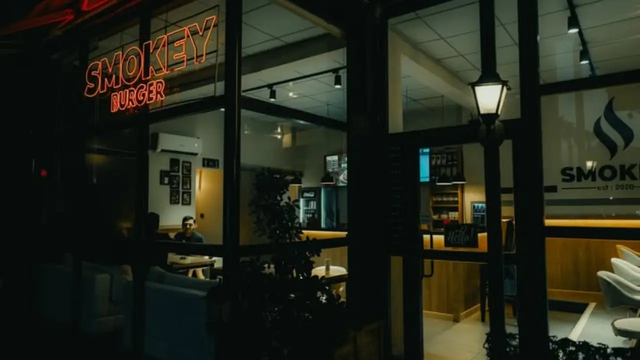 Smokey Bbq & Burger Antalya'nın En Iyi Burgercileri 2026 Fiyatları Ve Puanlarıkörfezzxç