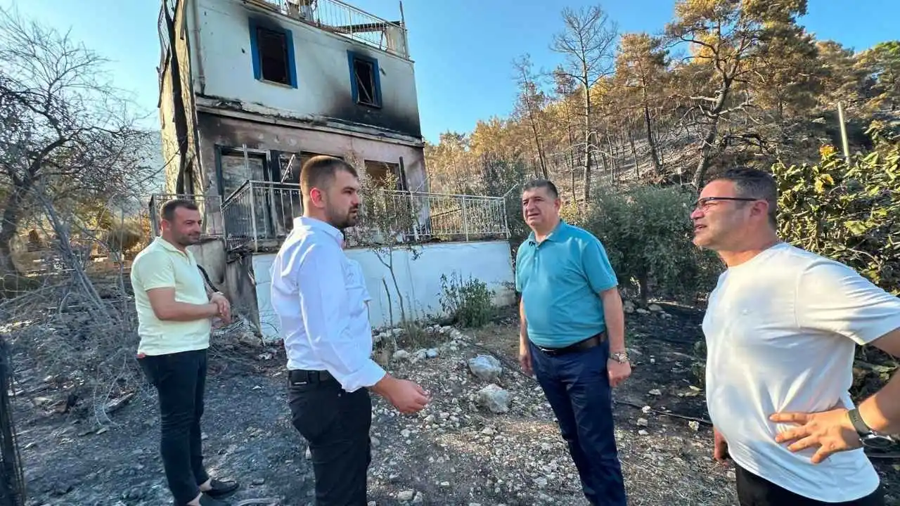 Yeni Parti Heyeti Kumluca'da Yaraları Sarmak Için Sahaya Indi (3)Körfezzxç