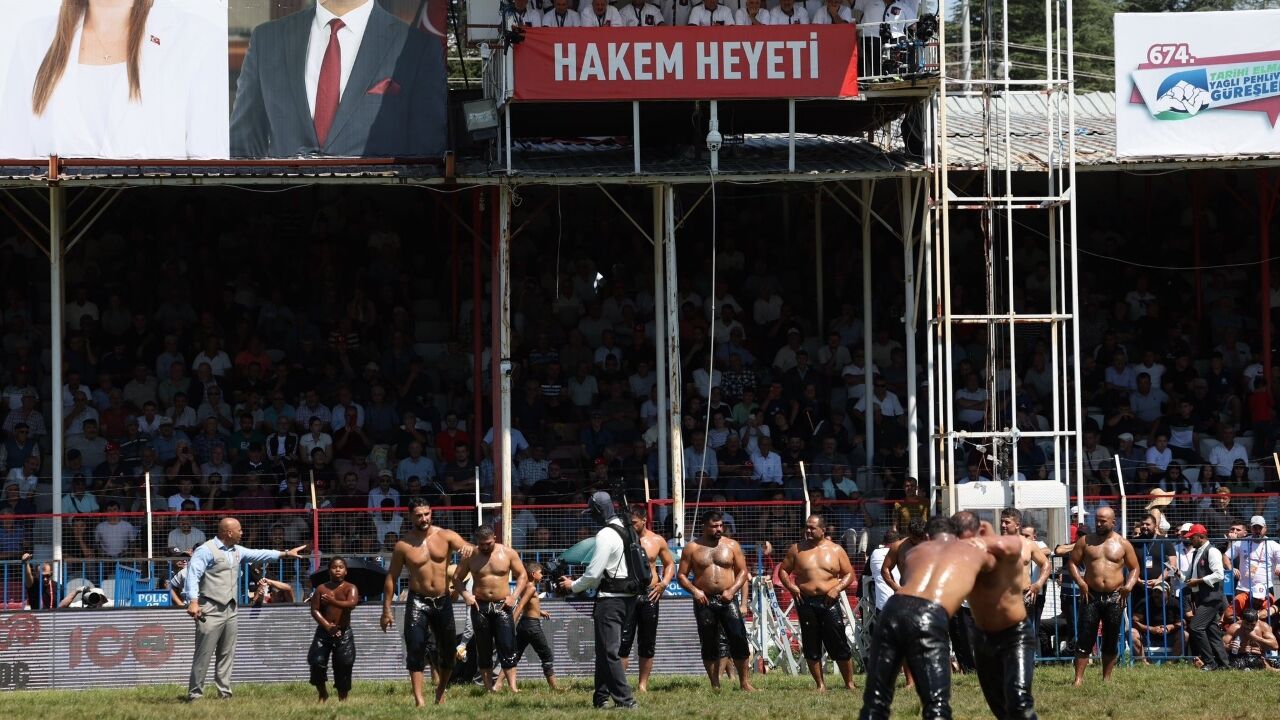 674. Elmalı Yeşilyayla Yağlı Güreşleri Ikinci Gün (1)