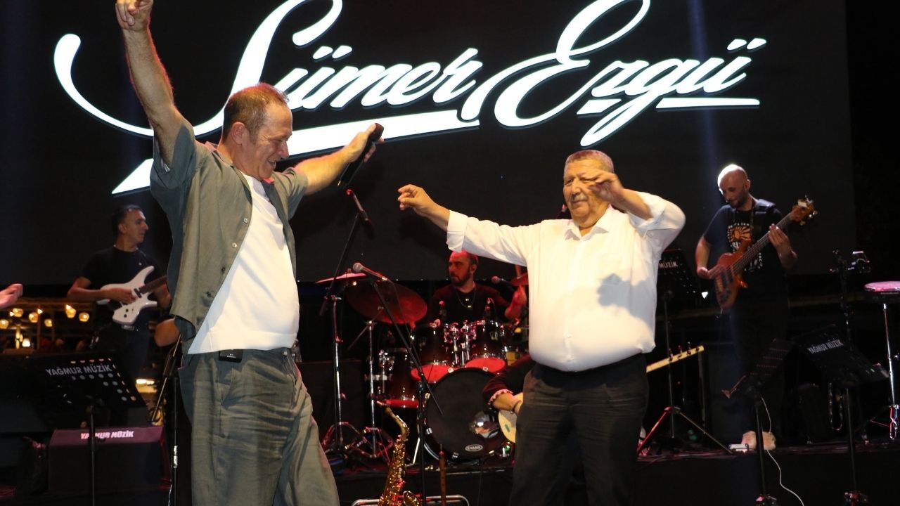 Ak Parti’ye Mi Geçiyor1. Kaş Belediye Başkanı Erol Demirhan Ak Parti’ye Mi Geçiyor Gözler Büyükşehir Meclisi Sonrasında (2)