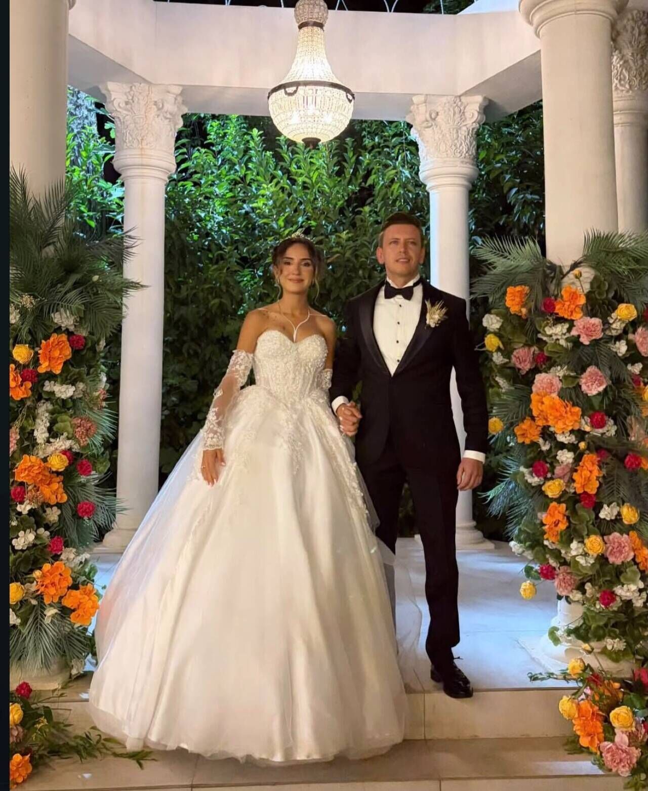Alper Özgür Gizem Uyar Gelin Damat