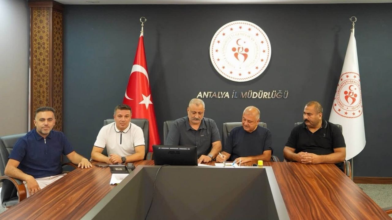 Antalya Basketbolunda Dikkat Çeken Sponsorluk! (2)