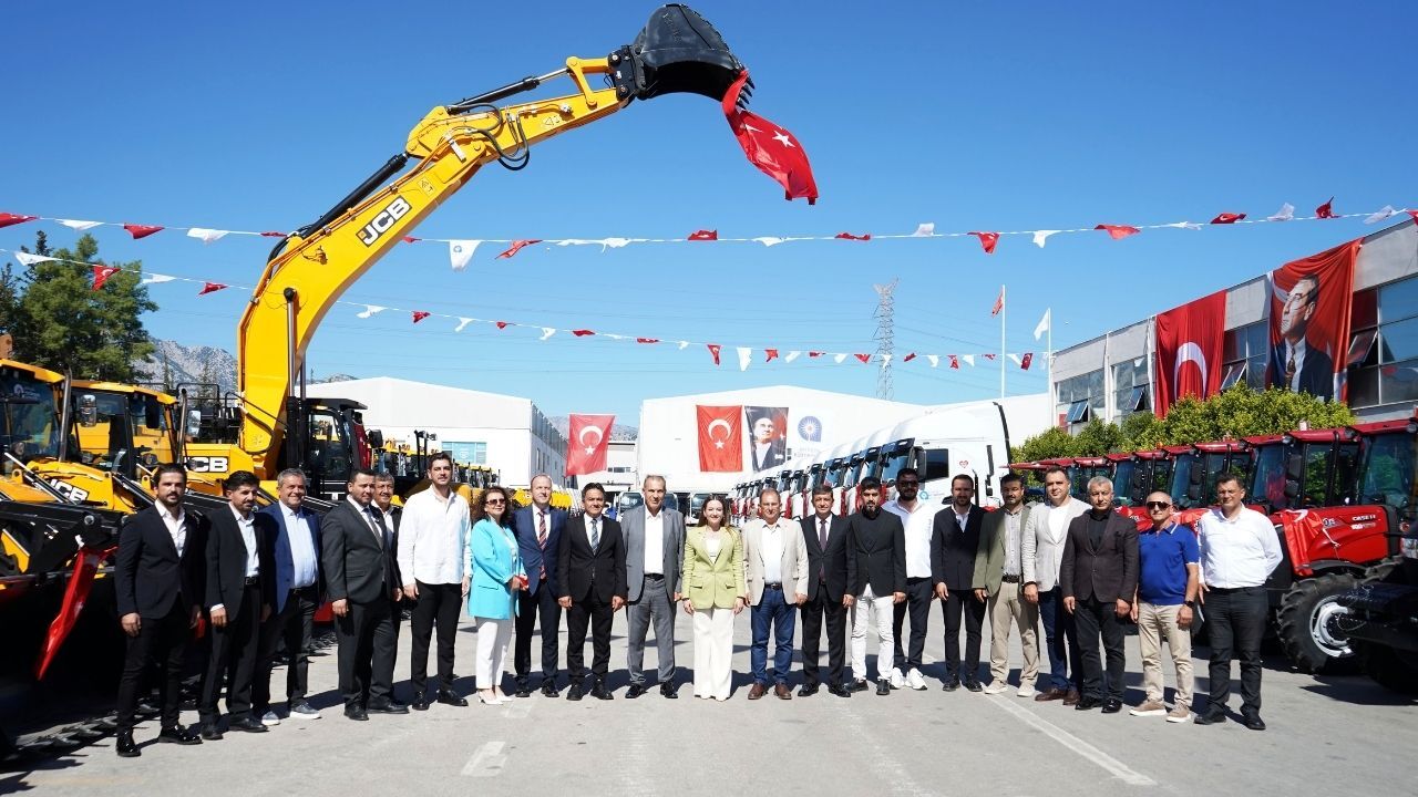 Antalya’da büyük değişim başlıyor: Büyükşehir'in hizmet filosu yenileniyor