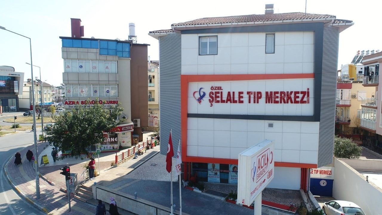 Antalya’da Özel Hastanenin Taşınır Malları Icradan Satışa Çıkarıldı1 (2)