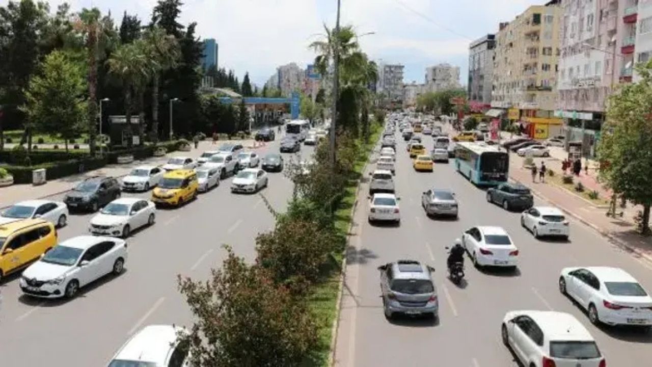 Antalya’da Trafiğe Kayıtlı Araç Sayısı Dudak Uçuklattı!43 (2)