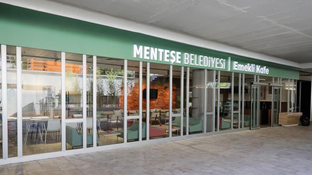 Bu kafede emeklilere çay 5 TL: Emekli Kafe hizmete başlıyor