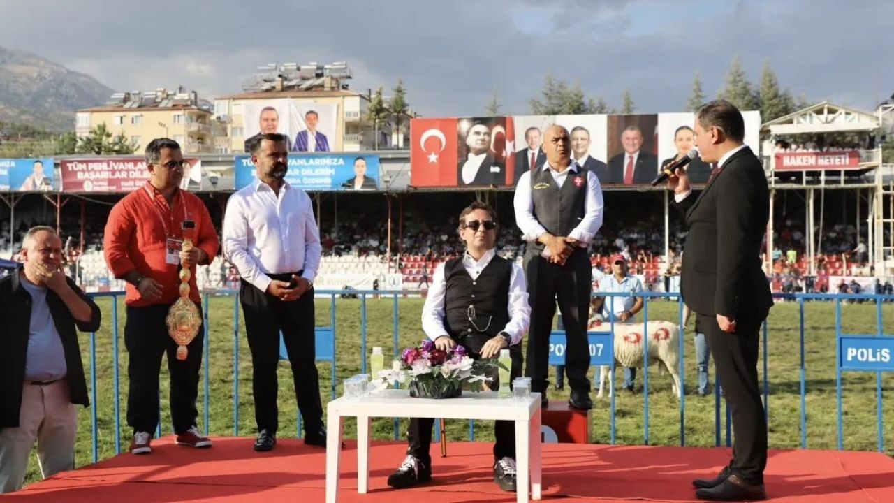 Hakan Çetin4