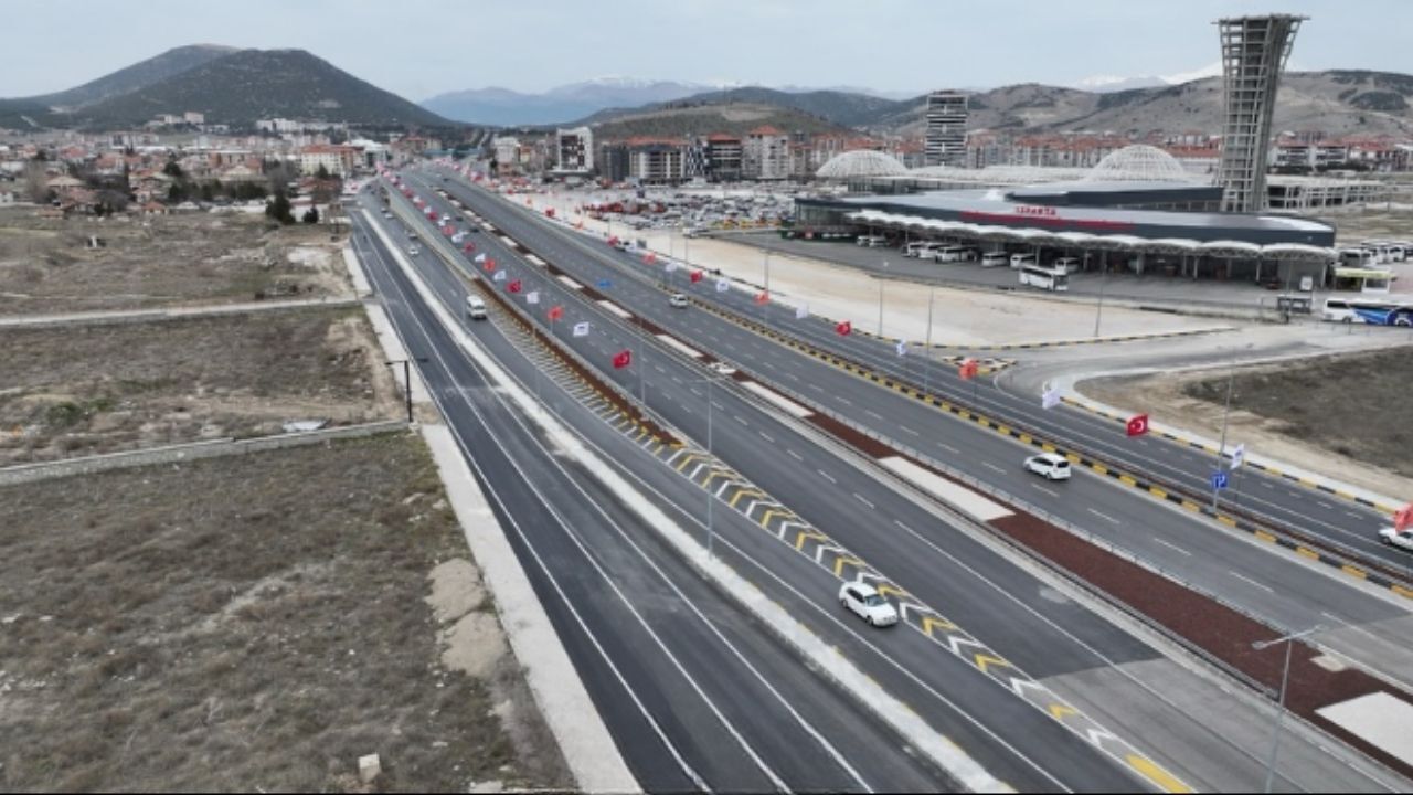 Isparta’ya 24 yılda 36,2 milyar TL yol yatırımı