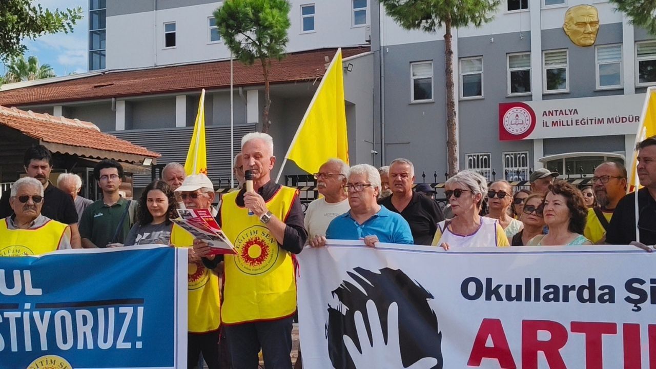 Manisa Turgutlu’da Okul Saldırısına Eğitim Sen’den Tepki Yusuf Tekin Istifa Etmeli2 (2)