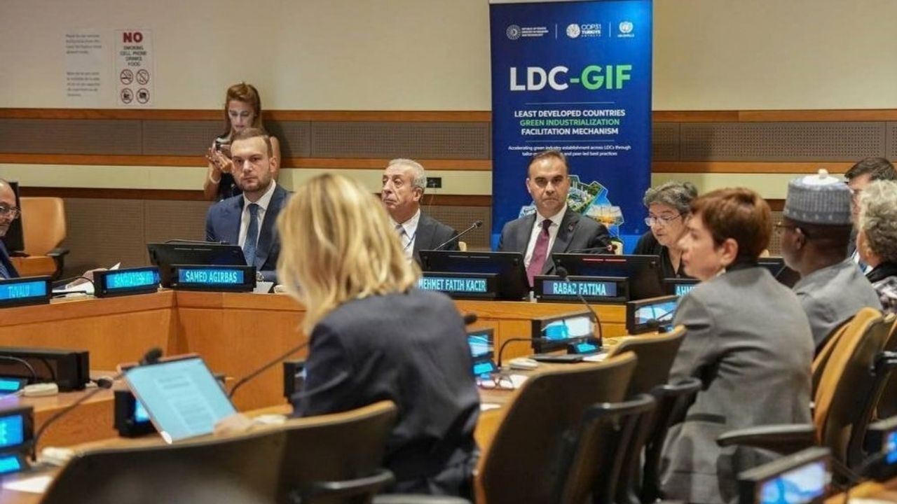 New York'ta Dikkat Çeken Cop31 Mesajı Gözler Antalya'ya Çevrildi2 (2)