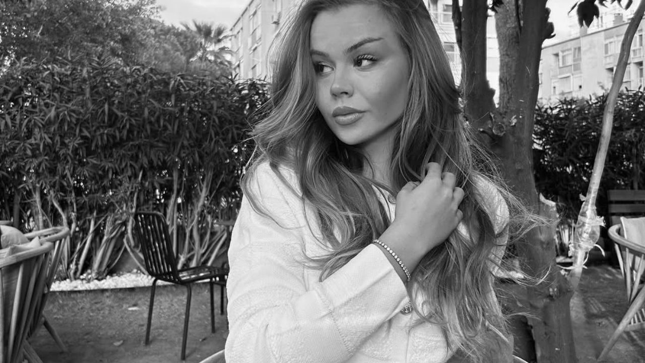 Zeynep Mızraklı (5)