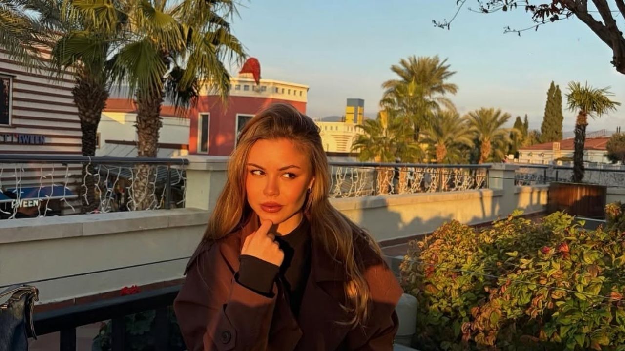 Zeynep Mızraklı (9)