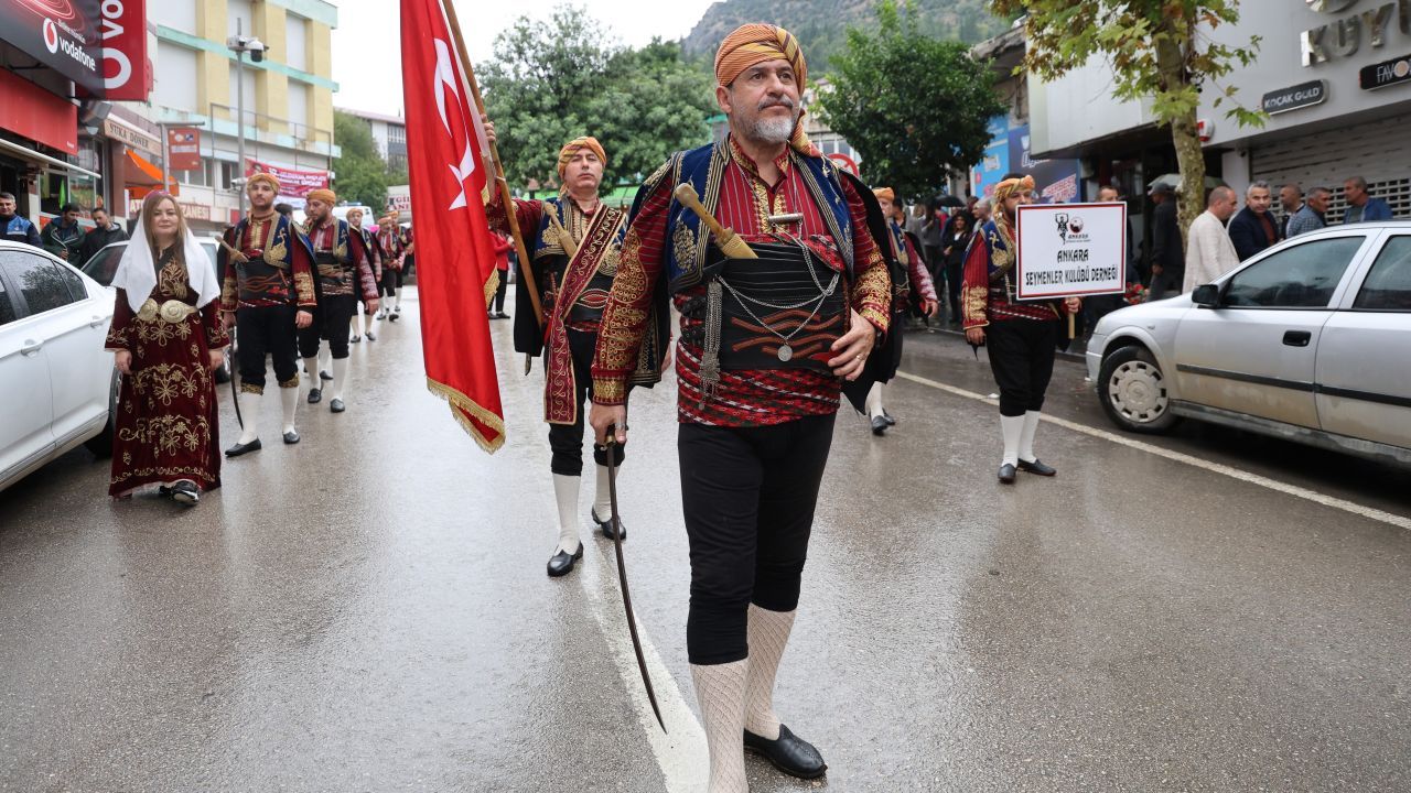 Adana’da er meydanı hareketlendi! 800 güreşçi ve 32 başpehlivan