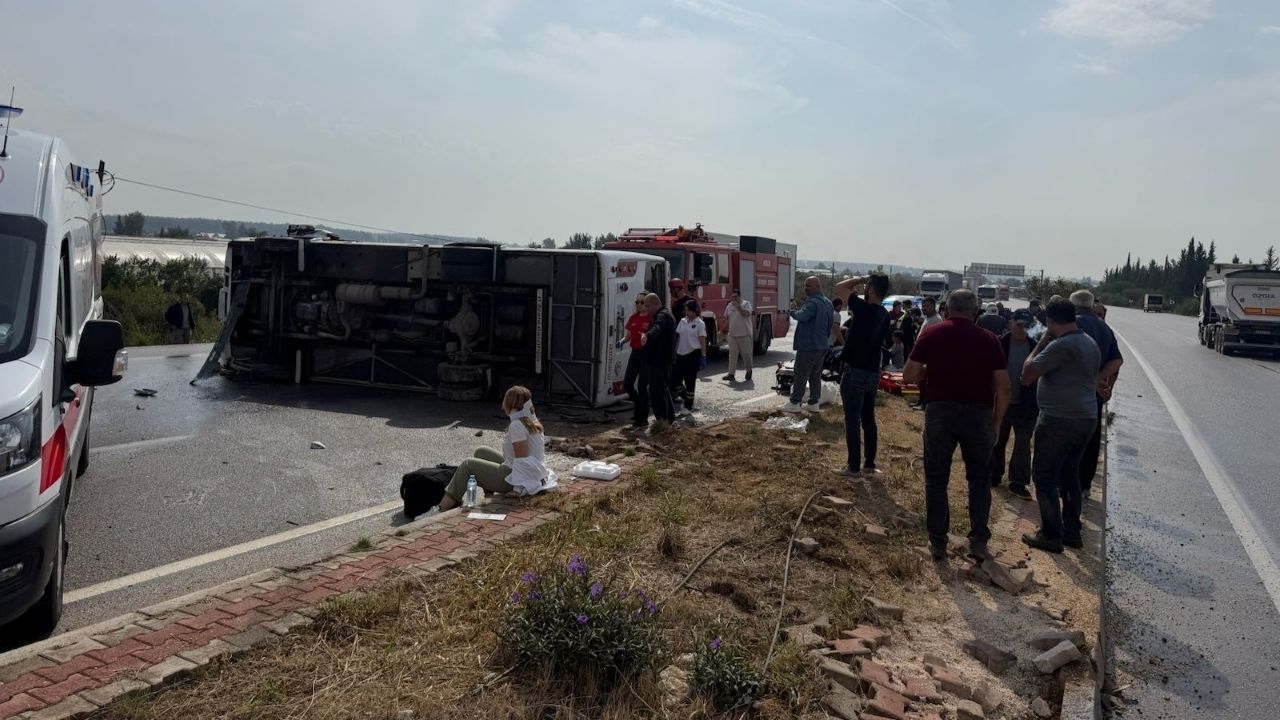Antalya-Isparta yolunda can pazarı! Çok sayıda yaralı var