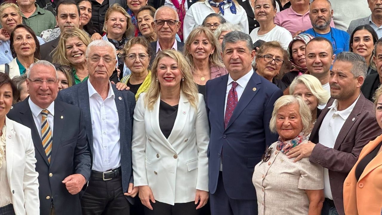 Antalya Yeni Parti’de Seçim Öncesi Sürpriz Ziyaret!213 (4)