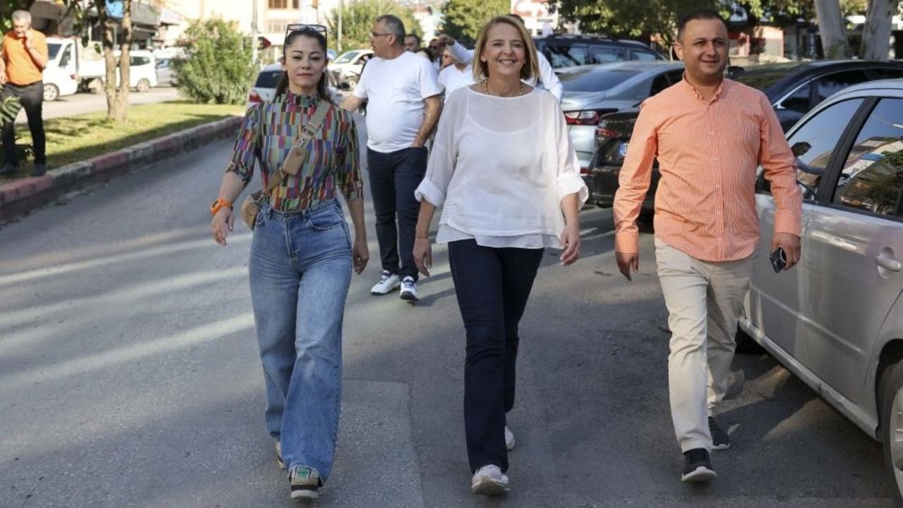 Hatice Öz Eski Sanayi’de Esnafla Buluştu! Destek Mesajları Geldi3 (2)