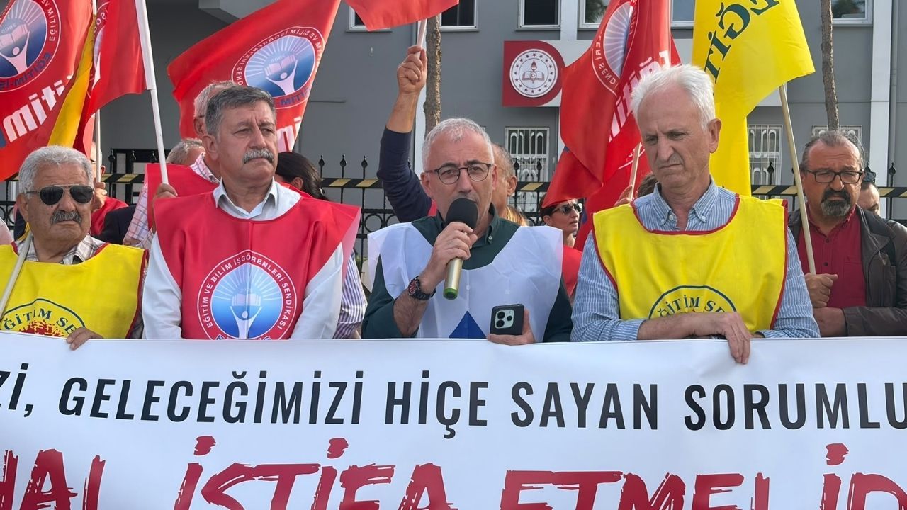 Kadro Yok, 19 Öğretmen Atandı! Sendikalardan Antalya’da Ortak Tepki1 (5)