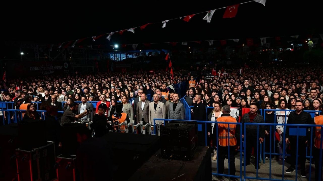 Kepez’de Cumhuriyet Coşkusu Manga Ile Zirve Yaptı1 (2)